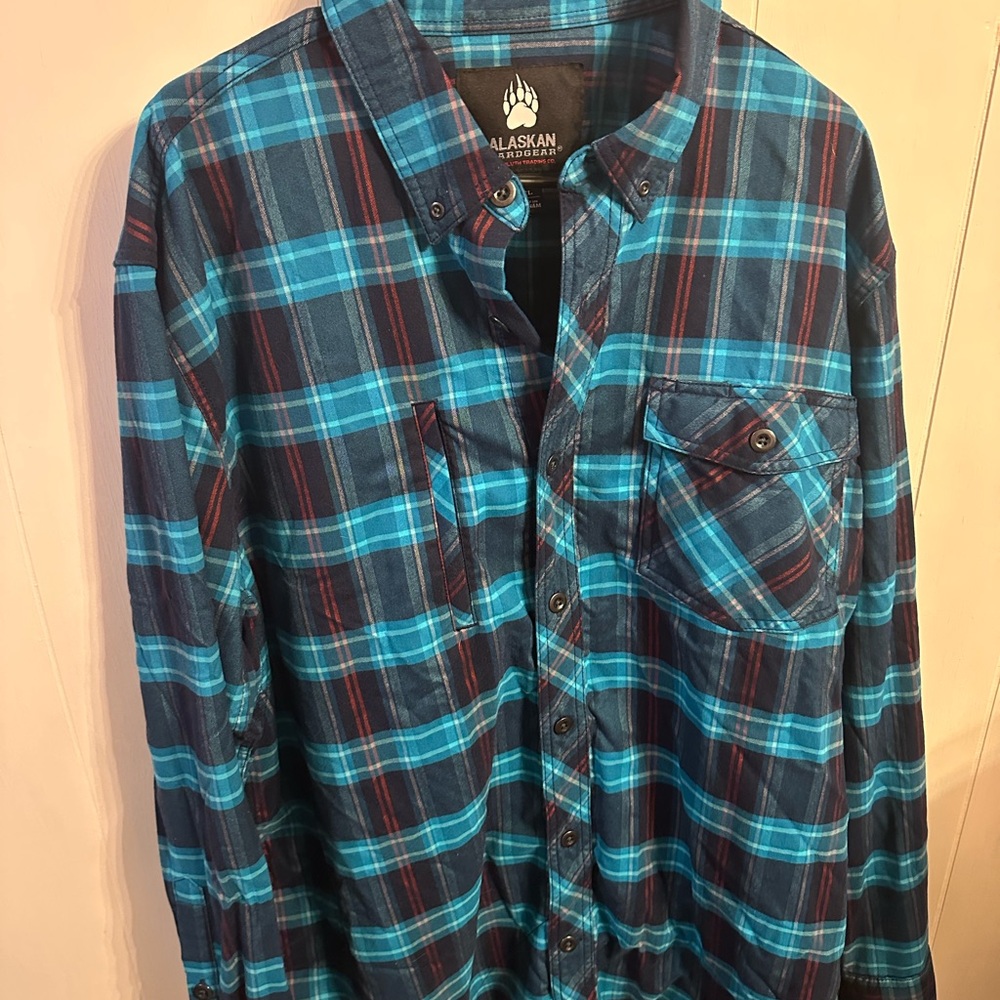 NWOT- Alaskan Hardgear by Duluth Men’s Blue Plaid Shirt xl